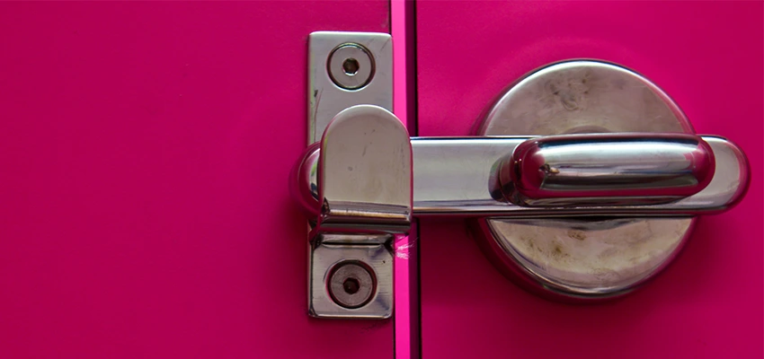 Childproof Gate Lock in Edwardsville, Illinois