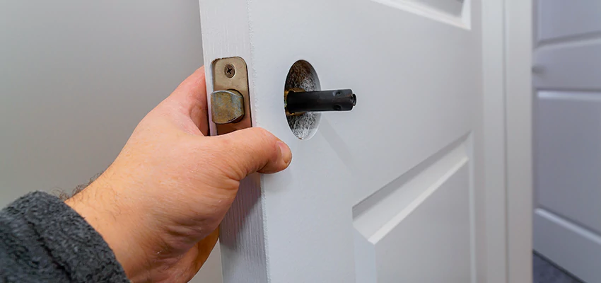 Nighttime Locksmith For Lock Repair in Edwardsville, IL