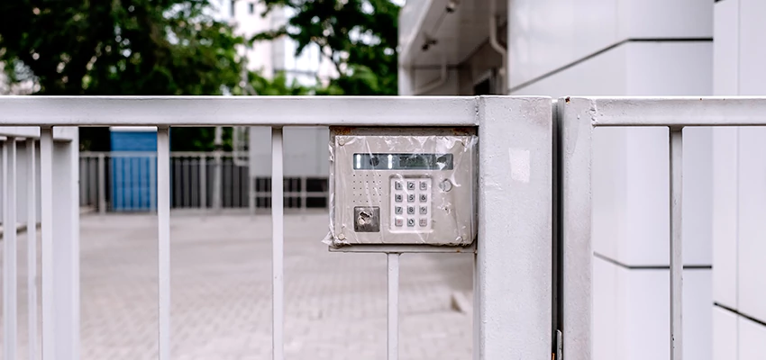 Gate Locks For Metal Gates in Edwardsville, Illinois