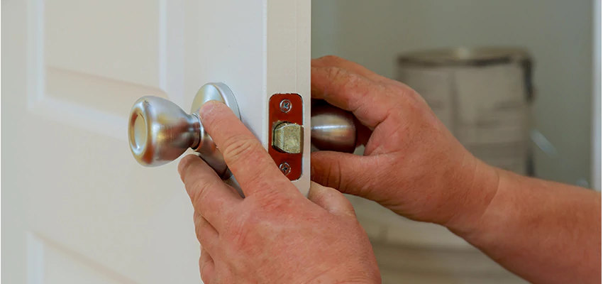 AAA Locksmiths For lock Replacement in Edwardsville, Illinois