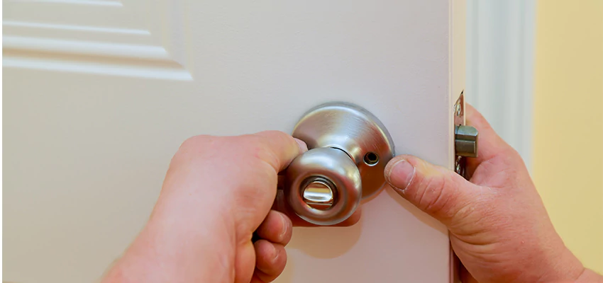 After-hours Locksmith For Lock And Key Installation in Edwardsville, IL