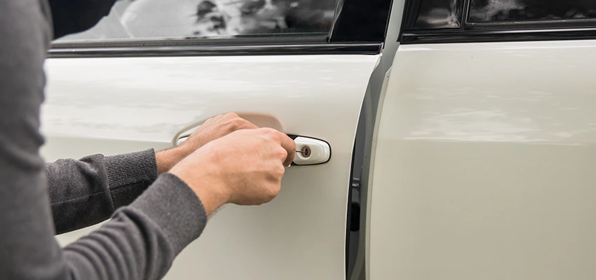 Unlock Car Door Service in Edwardsville, IL